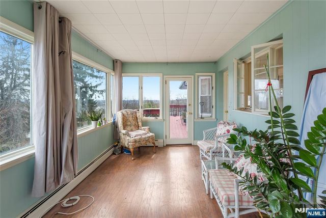 145 Highview Terrace, Hawthorne, NJ 07506