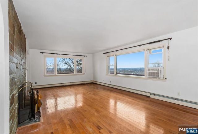 145 Highview Terrace, Hawthorne, NJ 07506