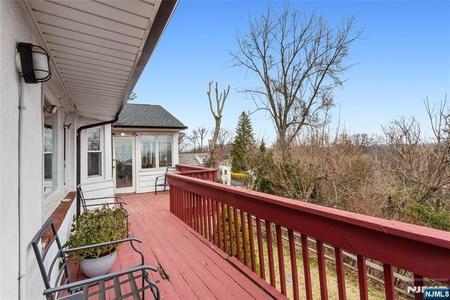 145 Highview Terrace, Hawthorne, NJ 07506