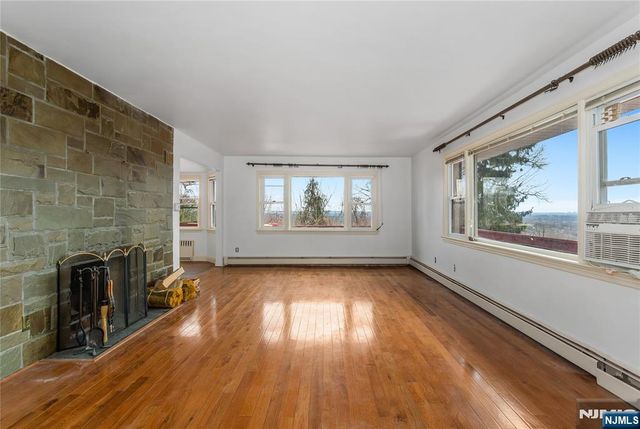 145 Highview Terrace, Hawthorne, NJ 07506