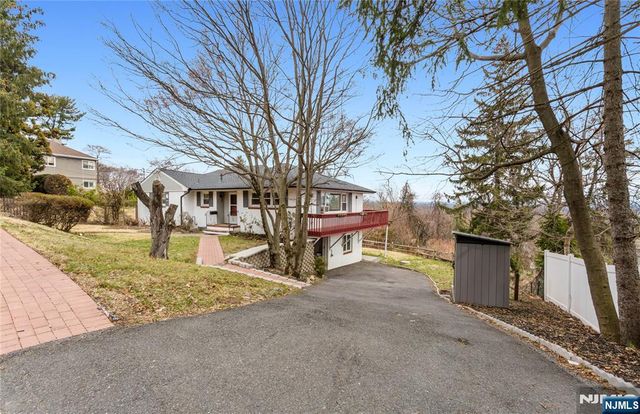 145 Highview Terrace, Hawthorne, NJ 07506