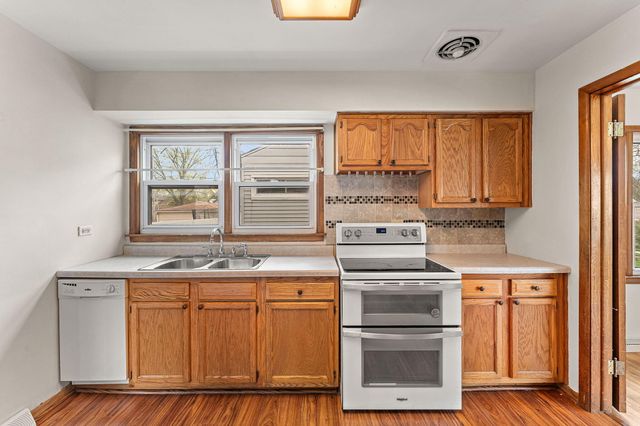 7021 Osborn Avenue, Hammond, IN 46323