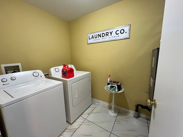10520 Thornton Way, Huntley, IL 60142