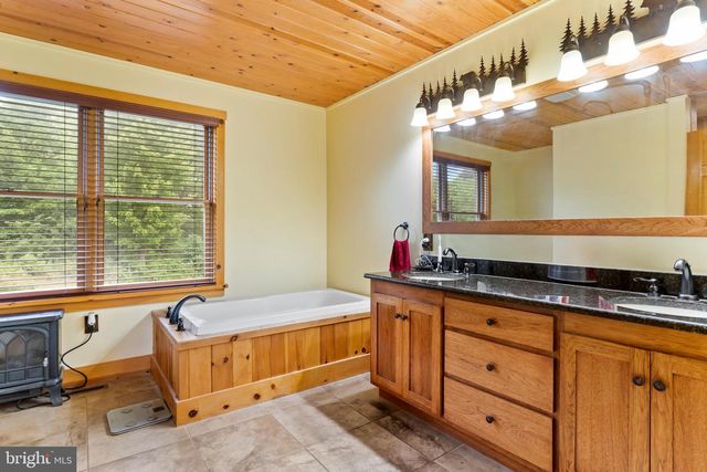 114 REIBERS CHURCH RD, Shermans Dale, PA 17090