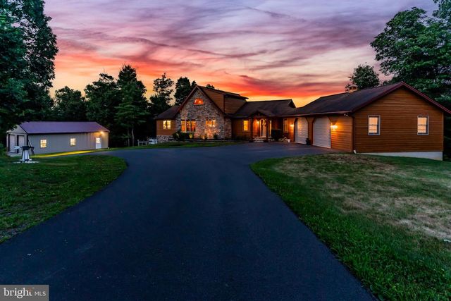 114 REIBERS CHURCH RD, Shermans Dale, PA 17090