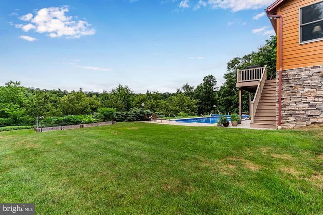 114 REIBERS CHURCH RD, Shermans Dale, PA 17090