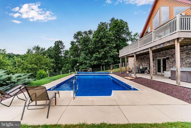 114 REIBERS CHURCH RD, Shermans Dale, PA 17090