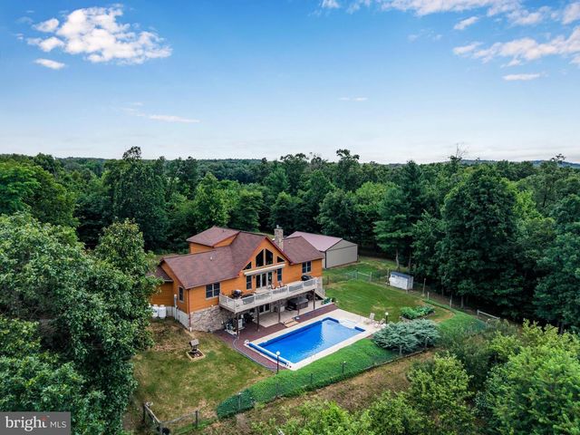 114 REIBERS CHURCH RD, Shermans Dale, PA 17090