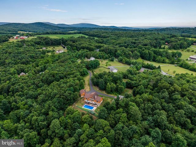 114 REIBERS CHURCH RD, Shermans Dale, PA 17090