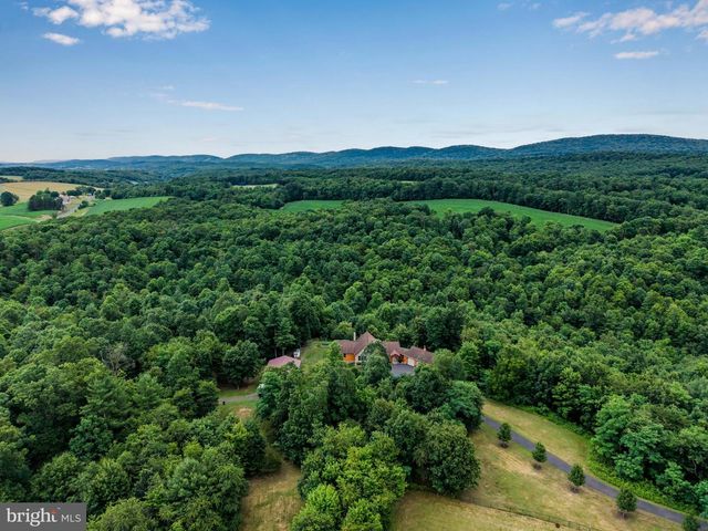 114 REIBERS CHURCH RD, Shermans Dale, PA 17090