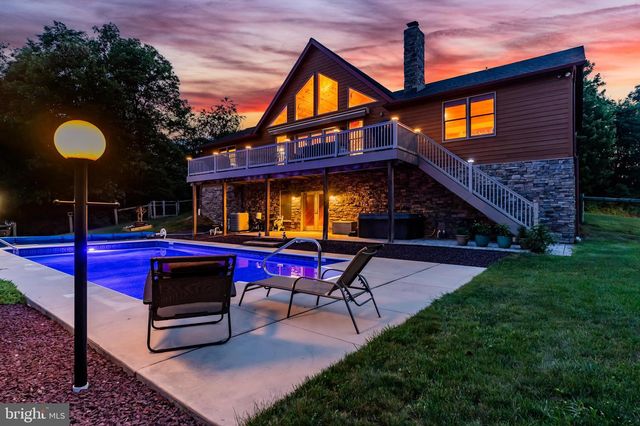 114 REIBERS CHURCH RD, Shermans Dale, PA 17090