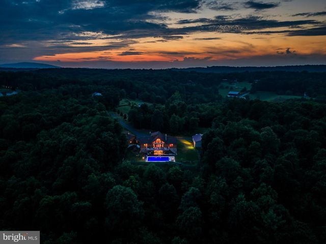 114 REIBERS CHURCH RD, Shermans Dale, PA 17090