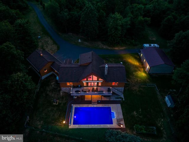 114 REIBERS CHURCH RD, Shermans Dale, PA 17090