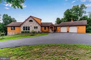 114 REIBERS CHURCH RD, Shermans Dale, PA 17090