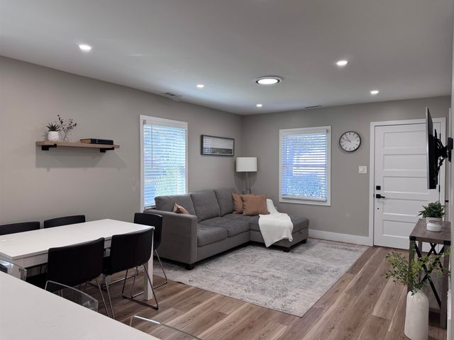 553 Caulder Ave, Spartanburg, SC 29306