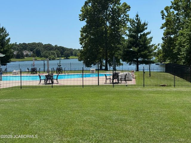 2704 COVEY LANE, Jefferson City, MO 65109