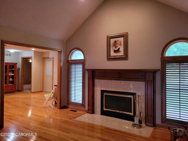 2704 COVEY LANE, Jefferson City, MO 65109