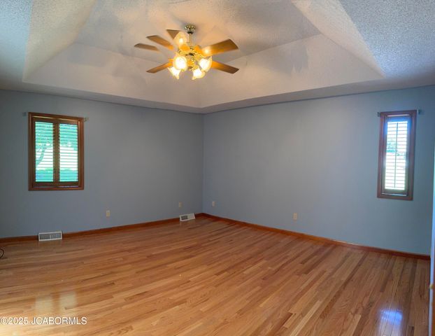 2704 COVEY LANE, Jefferson City, MO 65109