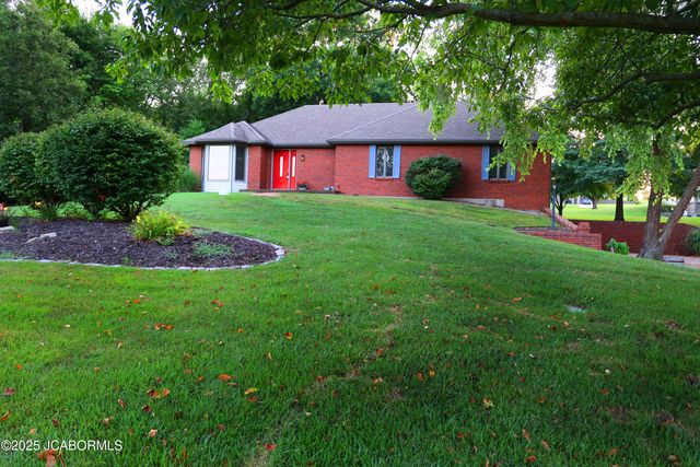 2704 COVEY LANE, Jefferson City, MO 65109