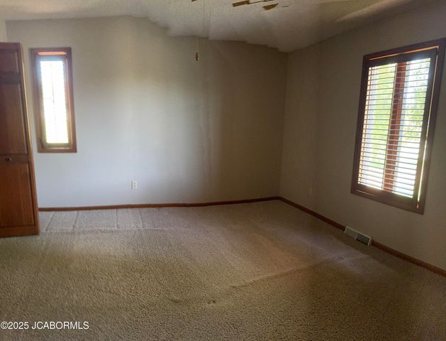 2704 COVEY LANE, Jefferson City, MO 65109