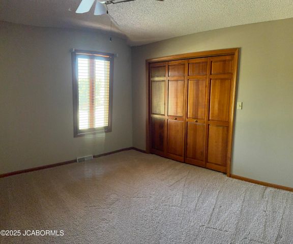 2704 COVEY LANE, Jefferson City, MO 65109