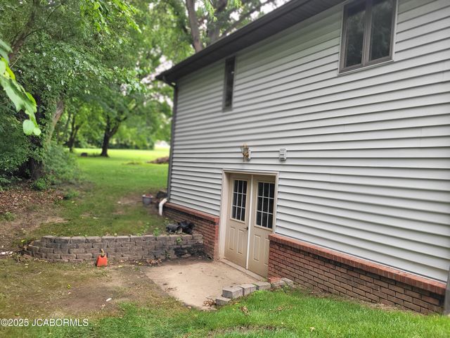 2704 COVEY LANE, Jefferson City, MO 65109