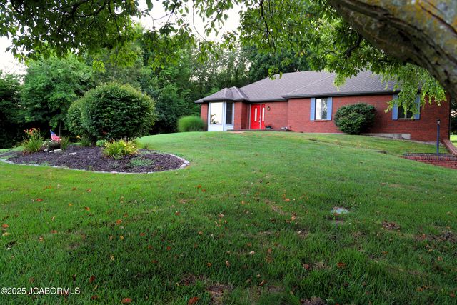 2704 COVEY LANE, Jefferson City, MO 65109