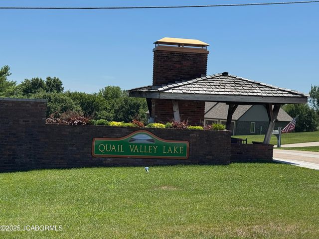 2704 COVEY LANE, Jefferson City, MO 65109