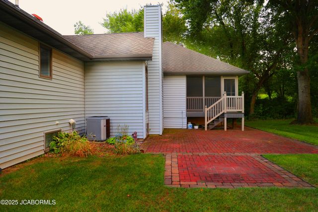 2704 COVEY LANE, Jefferson City, MO 65109