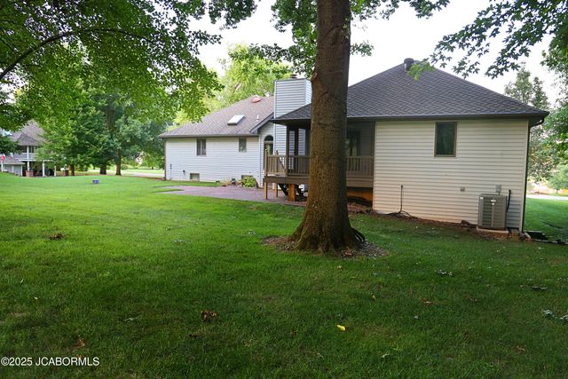 2704 COVEY LANE, Jefferson City, MO 65109