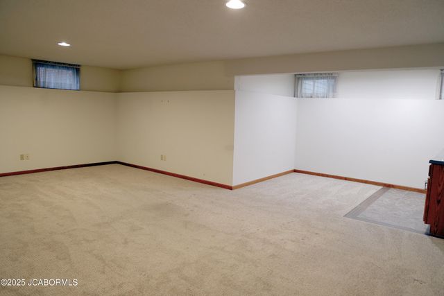 2704 COVEY LANE, Jefferson City, MO 65109