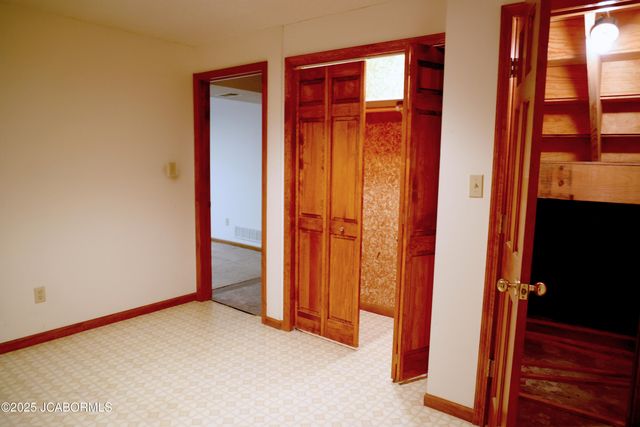 2704 COVEY LANE, Jefferson City, MO 65109