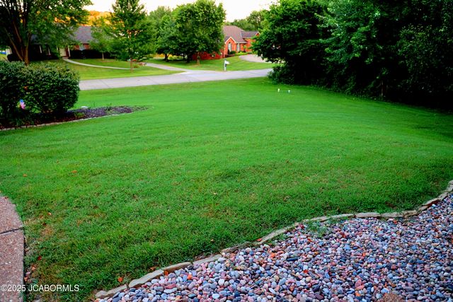 2704 COVEY LANE, Jefferson City, MO 65109