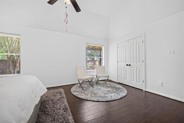 8802 Outview Court, Houston, TX 77040
