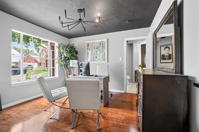8802 Outview Court, Houston, TX 77040