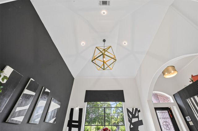 8802 Outview Court, Houston, TX 77040