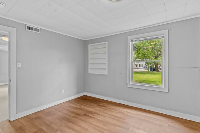 1815 W Webster Street, Springfield, MO 65802