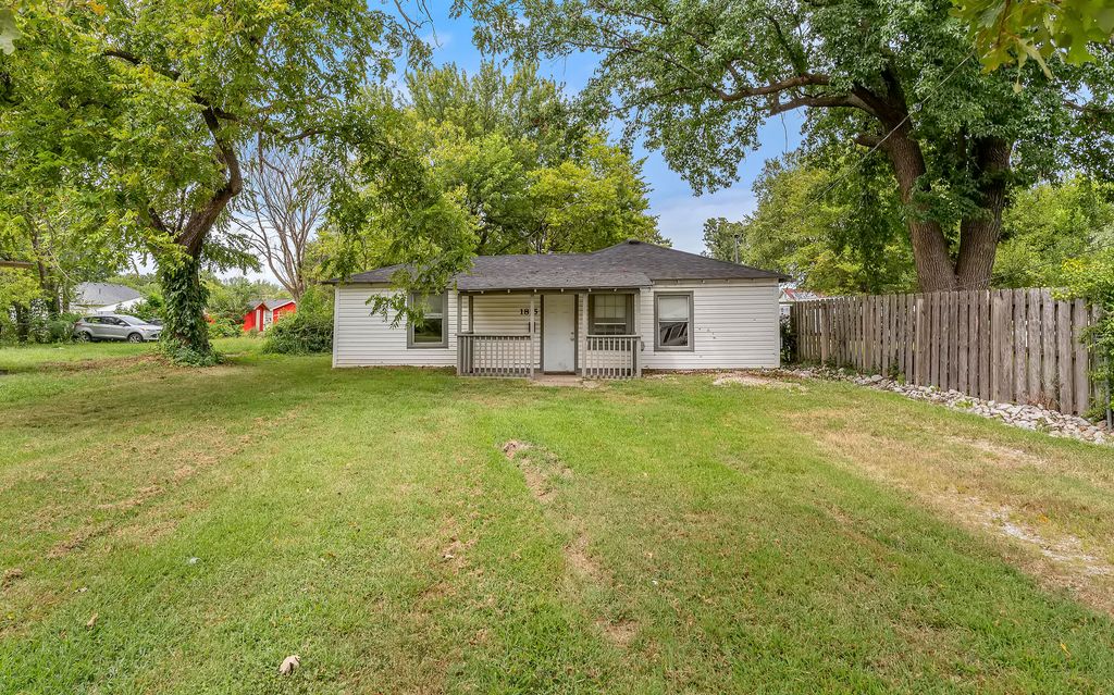 1815 W Webster Street, Springfield, MO 65802
