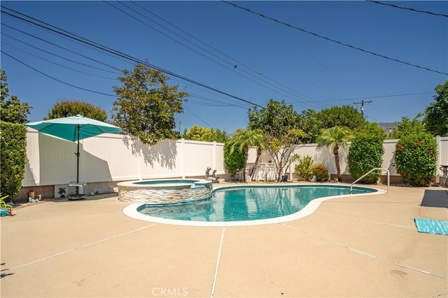 733 S Bender Avenue, Glendora, CA 91740