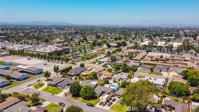 733 S Bender Avenue, Glendora, CA 91740
