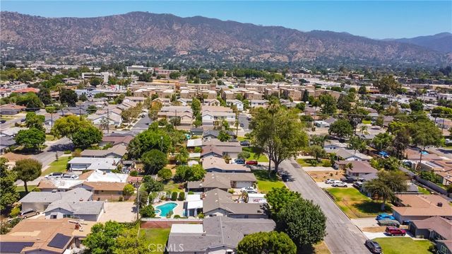 733 S Bender Avenue, Glendora, CA 91740