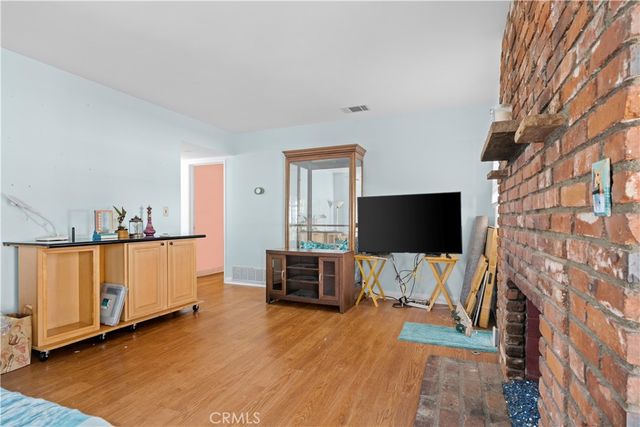 733 S Bender Avenue, Glendora, CA 91740