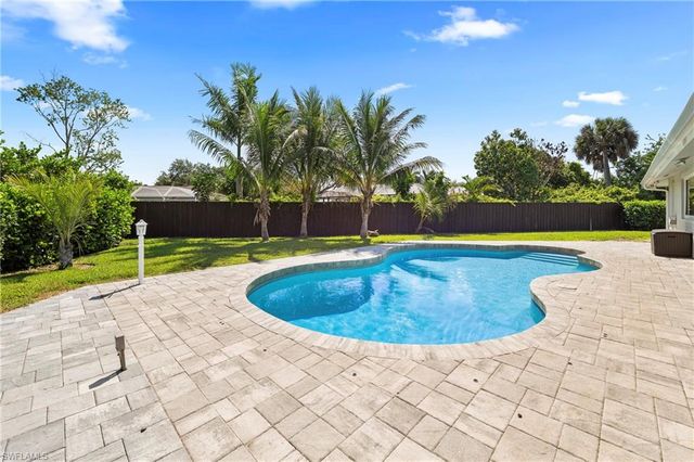 1513 Manchester BLVD, Fort Myers, FL 33919