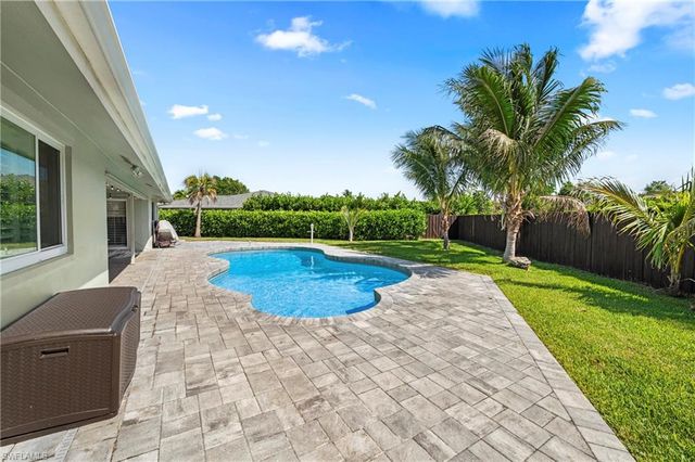 1513 Manchester BLVD, Fort Myers, FL 33919