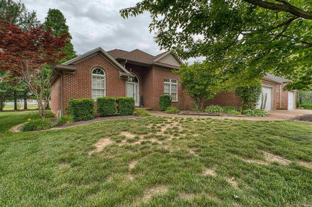 2741 Beaumont Drive, Evansville, IN 47725