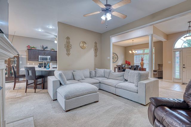 2741 Beaumont Drive, Evansville, IN 47725