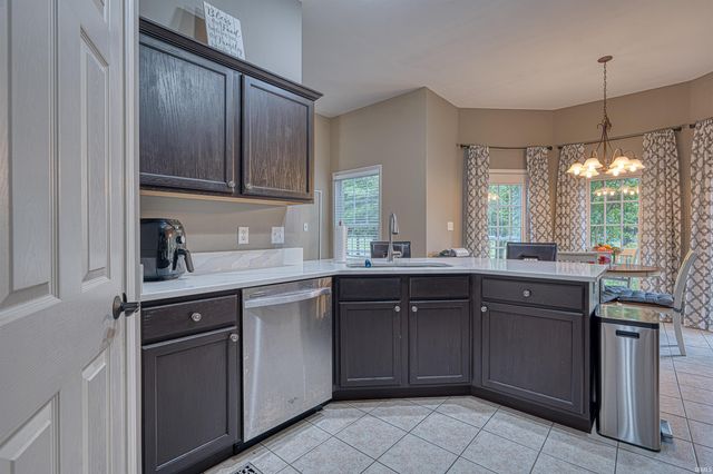 2741 Beaumont Drive, Evansville, IN 47725