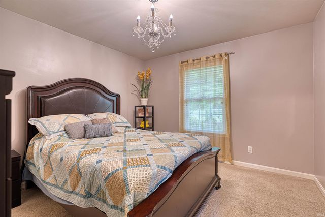 2741 Beaumont Drive, Evansville, IN 47725