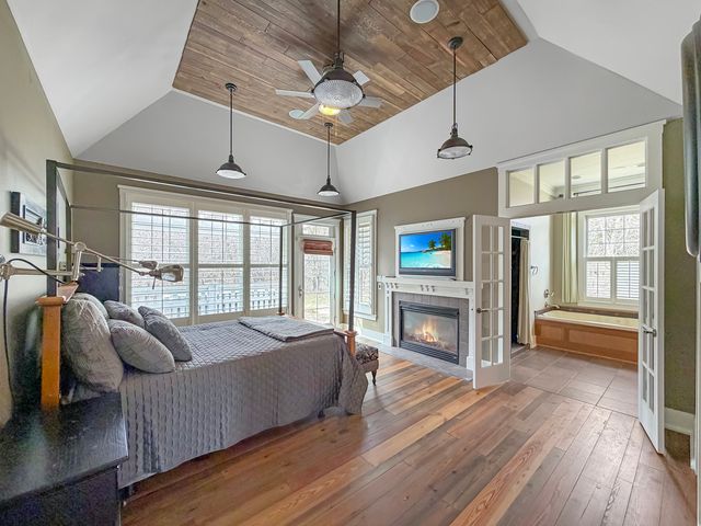 1121 Lawn Place, Freeport, IL 61032