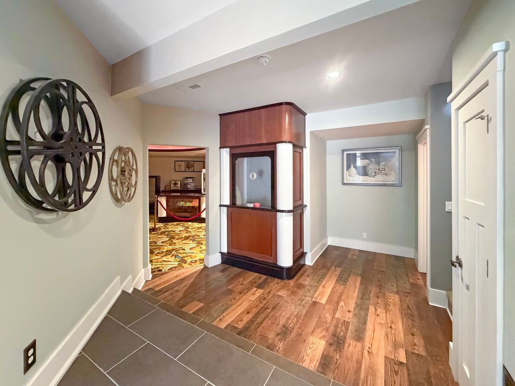Image 46 of property listing at 1121 Lawn Place, Freeport, IL 61032